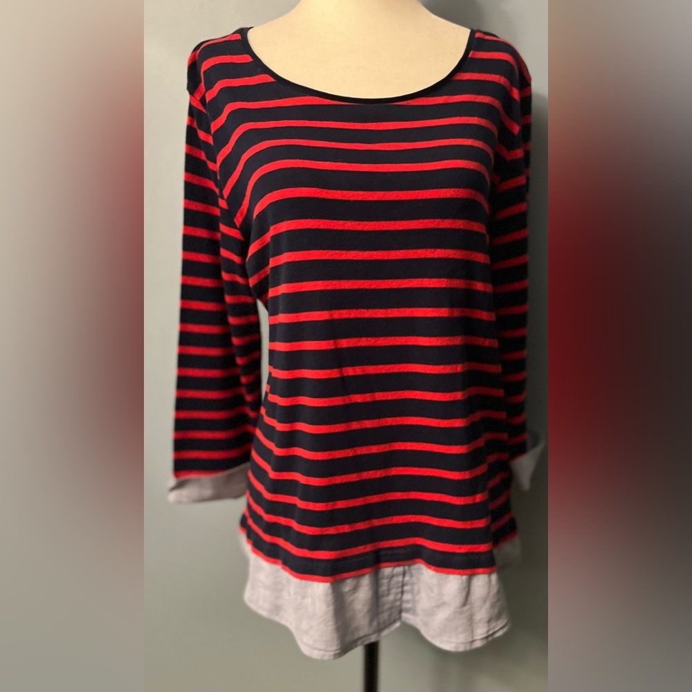 David Bittons Womans Top in Bright Colors and Built for Comfort!!